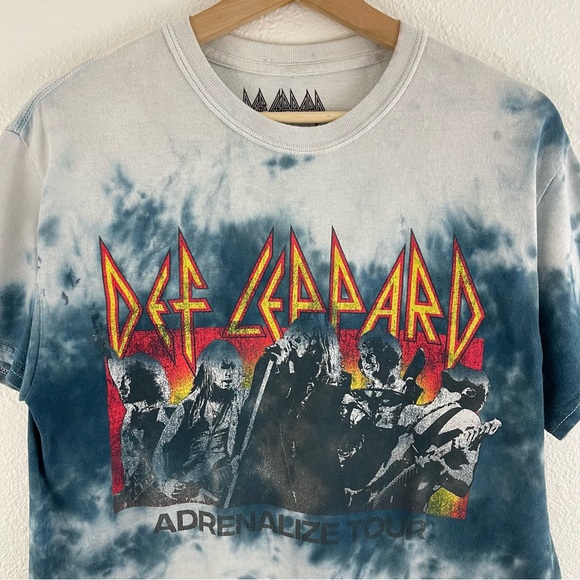 DEF LEPPARD Blue White Tie Dye 1992 Adrenalize Tour Short Sleeve Graphic Tee - Picture 2 of 12